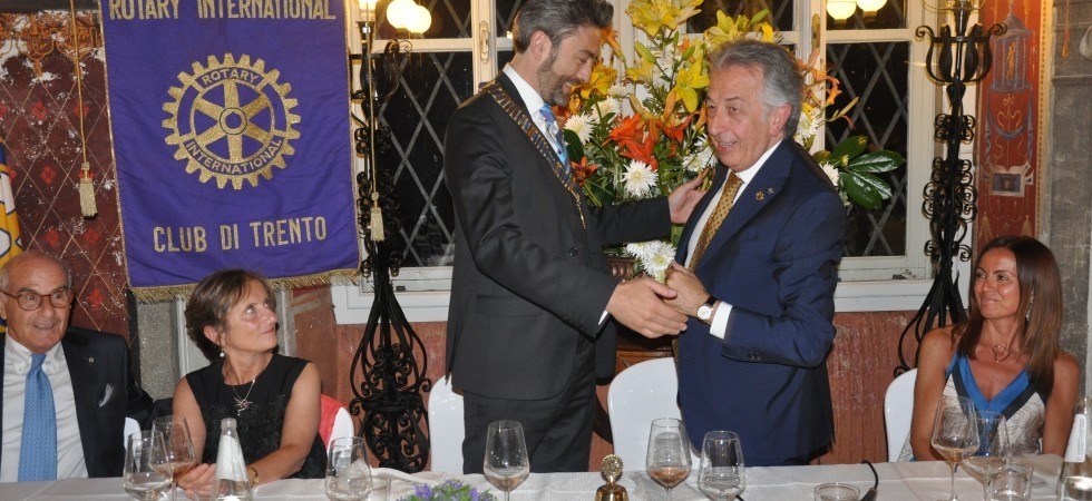 Cambio della guardia alla presidenza del Rotary Trento: lascia Frattari entra Fedrizzi